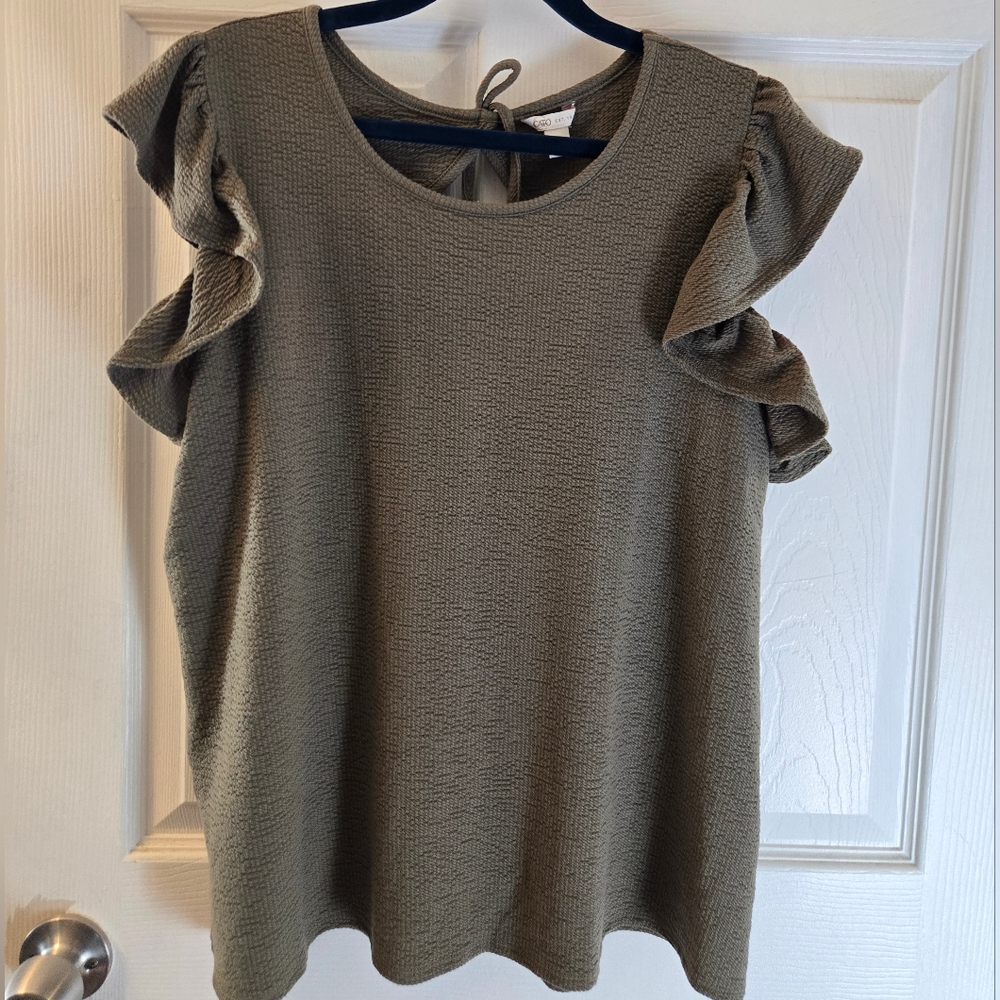 SALE!! Women's Ruffle Sleeve Top